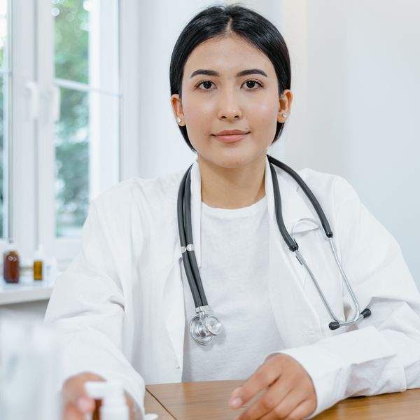 Dr Emily Chen